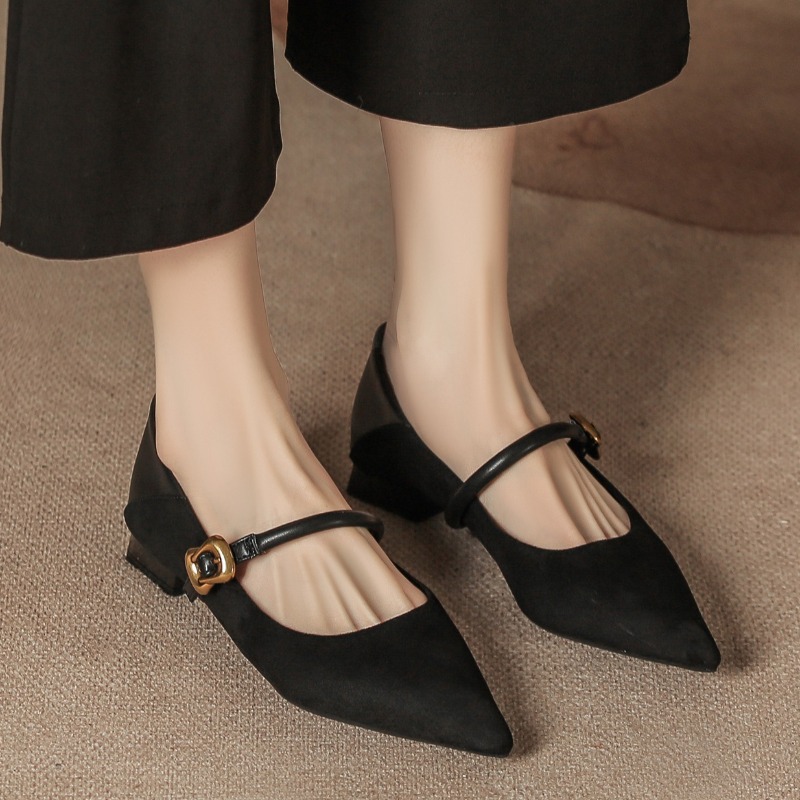 รองเท้าส้นเตี้ยทรงแมรี่เจนหัวแ - Mary Jane Shoes บทวิจารณ์และราคา
