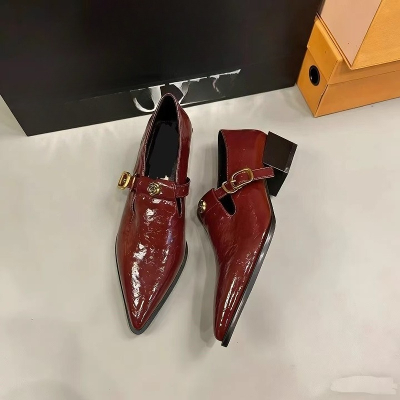 รองเท้าส้นเตี้ยแบบมีหัวแหลม พื - Mary Jane Shoes บทวิจารณ์และราคา