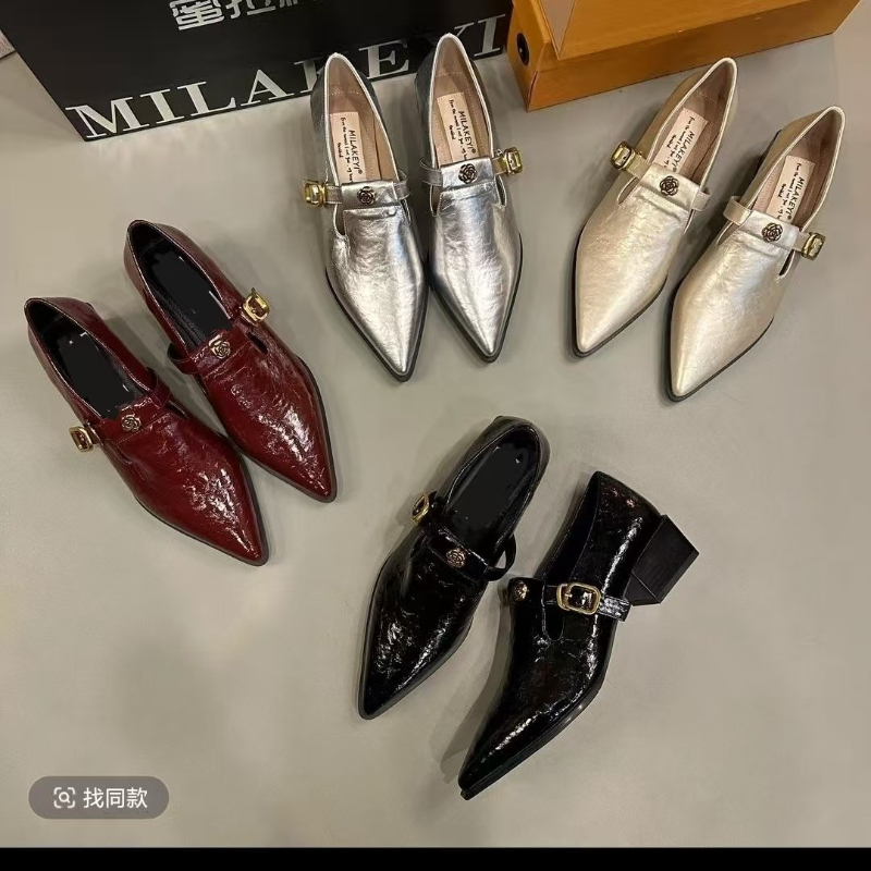 รองเท้าส้นเตี้ยแบบมีหัวแหลม พื - Mary Jane Shoes บทวิจารณ์และราคา