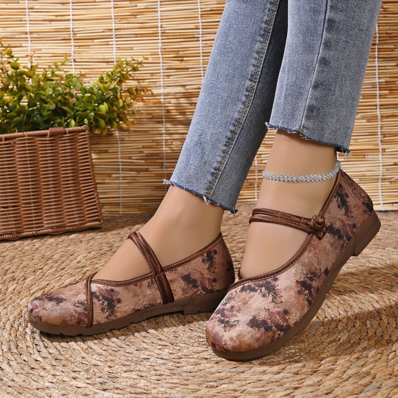 รองเท้าแฟลตผู้หญิง ดีไซน์แบบแม - Mary Jane Shoes บทวิจารณ์และราคา