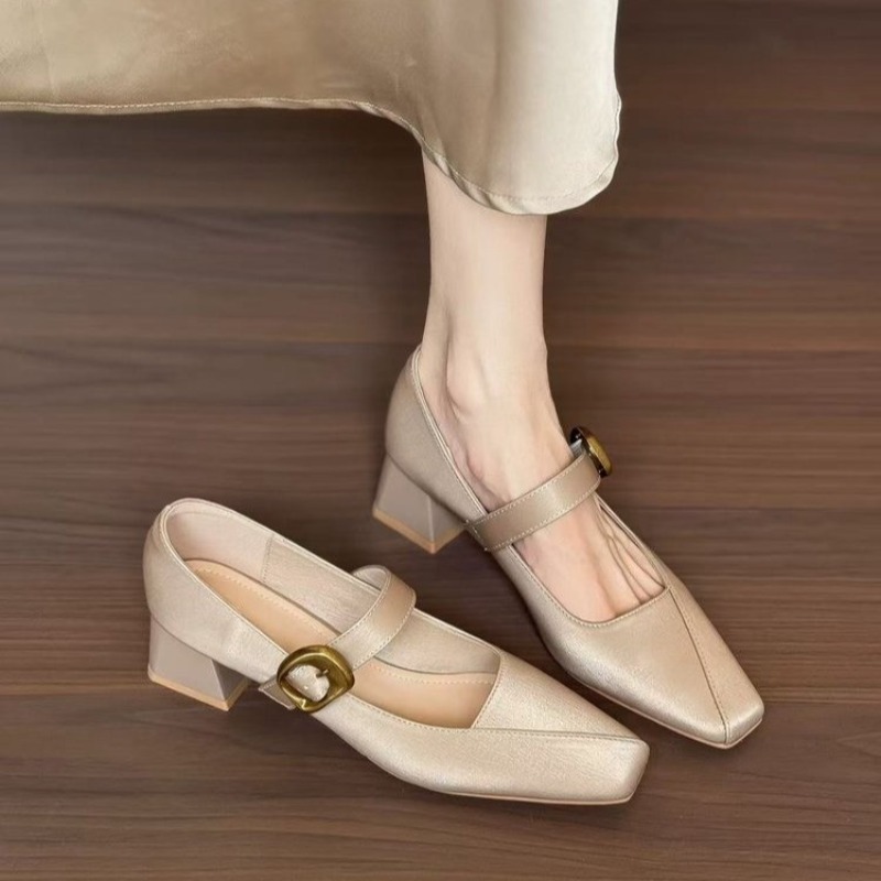 รองเท้าส้นเตี้ยแบบสวม รุ่น New - Mary Jane Shoes บทวิจารณ์และราคา