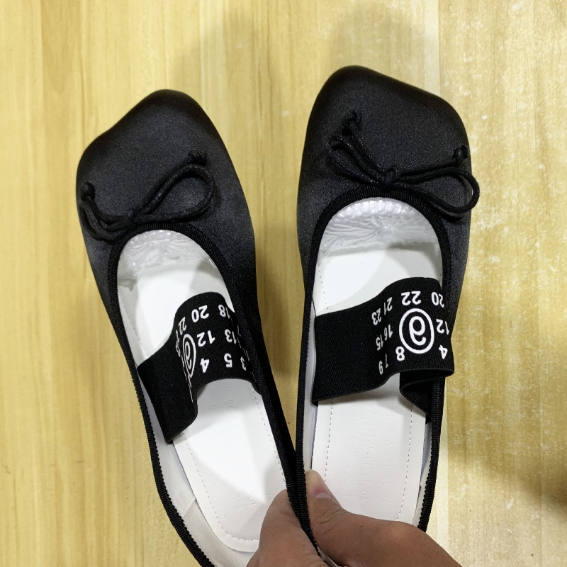 รองเท้าแมรี่เจนผู้หญิงแบบใหม่  - Mary Jane Shoes บทวิจารณ์และราคา